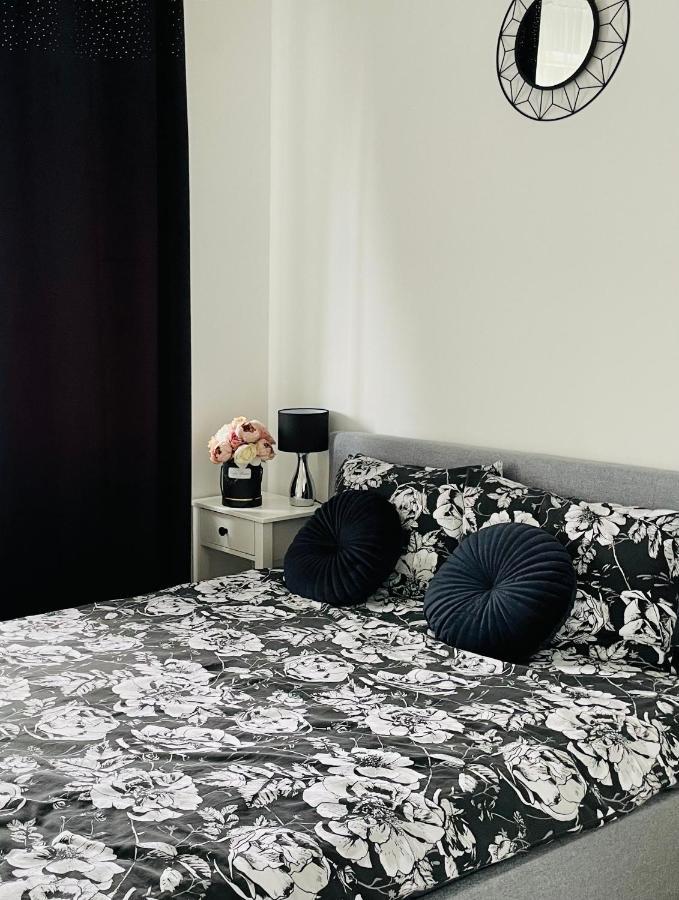 Torun Apartaments - Apartaments №17 ภายนอก รูปภาพ